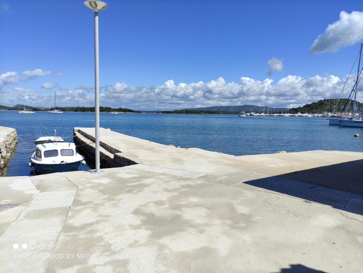Apartman Ante Murter Buitenkant foto