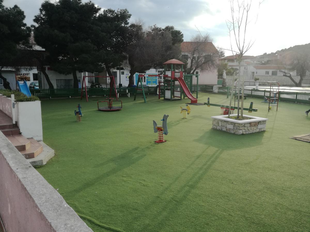 Apartman Ante Murter Buitenkant foto