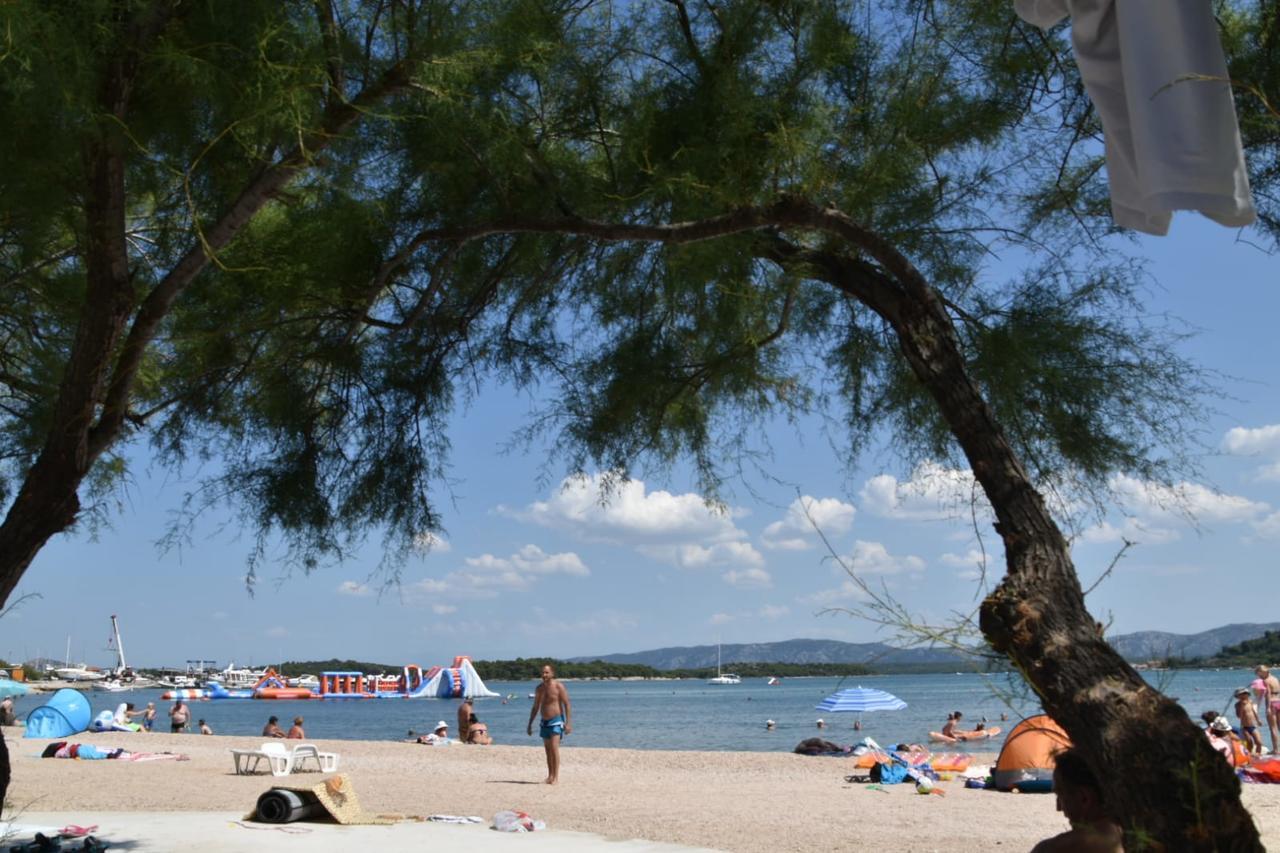 Apartman Ante Murter Buitenkant foto