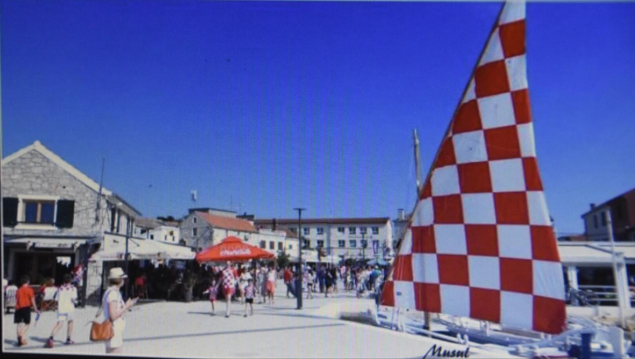 Apartman Ante Murter Buitenkant foto